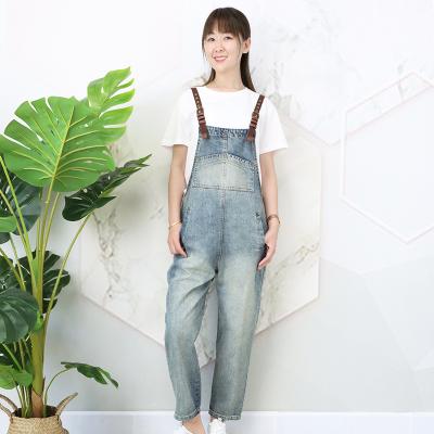 China Breathable direct wholesale 2022 high-waisted denim suspenders loose straight wide-leg pants two sets for girls for sale