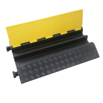 China Outdoor Compression-Resistant Rubber Stadium PVC Coating Speed ​​Bump Trunking for sale