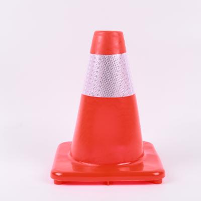 China Custom Pavement Safety 22*22*30CM Pavement Safety PVC Material Reflective Safety Traffic Cone for sale