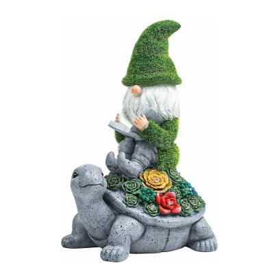 China Europe Modern Mini Figurine Garden Decoration Sitting Gnome Decoration for sale