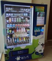 China 24 Hour Milk Vending Machine , Combination Drink And Snack Vending Machines for sale