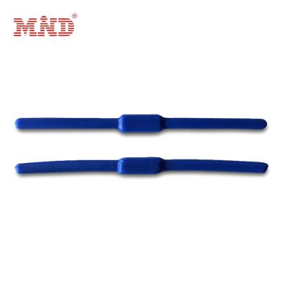 China Soft Washable Silicone Laundry Long Range Management Tag Flexible UHF RFID Tags for sale