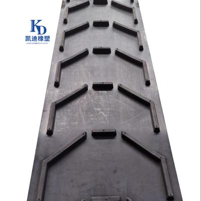 China Slip Resistance EP400/3 C25 Pattern Herringbone Rubber Conveyor Belt for sale