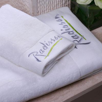 China Luxury Hotel Collection Compressed Linen Bath Towels 100% Cotton With Logo for sale