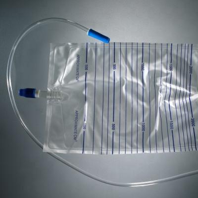 China Anti-reflux Design 2000ml Screw Valve Urine Bags With 90cm Connecting Tube for sale