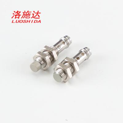 China Fio indutivo cilíndrico M8 Mini Shorter With 3 Pin Pico Connector Type da C.C. 3 do sensor de proximidade da elevada precisão à venda