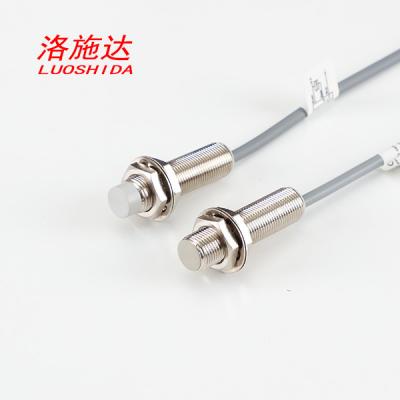 China M12 sensor de proximidade M12 indutivo cilíndrico Swtich da C.C. 10-30V com tipo de cabo à venda