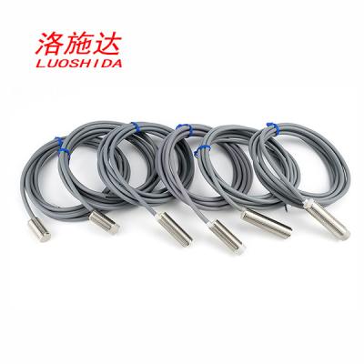 China Tubo indutivo cilíndrico PNP do metal do sensor de proximidade de IP67 M12 24VDC NENHUMA saída com 2M Cable à venda