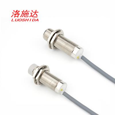 China 2 tubo indutivo cilíndrico do metal do sensor de proximidade 20-250VAC do fio M18 para a medida do metal à venda