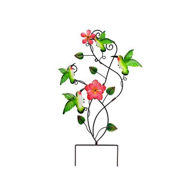 China Lovely Handmade Lawn Pathway Patio Yard Ornament Metal Garden Decoration Hummingbird Garden Stake for sale