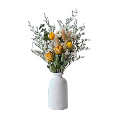 China Wedding Party Home Store Decoration Dried Flower Bouquet Dry Flower Arrangement For Wedding Home Centerpiece Decoration Hot Gift For Friends for sale