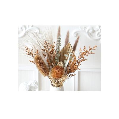 China Wedding Party Home Shop Decoration Burnt Orange Pampas Grass Bouquet Dried Flower Bouquet Home Decoration Natural Flower Arrangement for sale