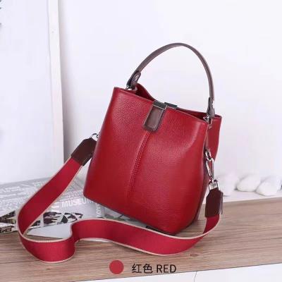 China 2022 new fashion GENUINE LEATHER multifunctional casual handbag leather handbag for sale