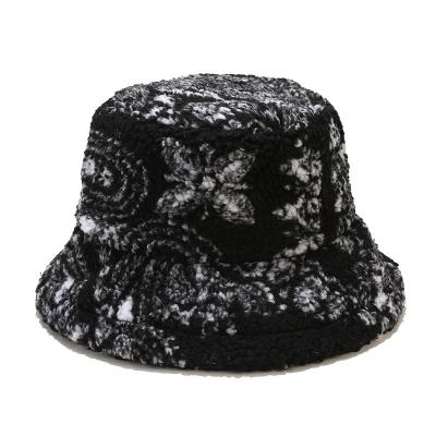 China New Autumn Winter Style Image Ladies Retro Face Cover Outdoor Leisure Warmth Thick Bucket Hat for sale