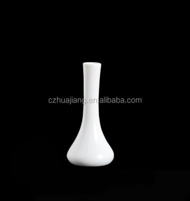 China Art Decor Wholesale Porcelain Oriental Antique Elegant White Flower Vases For Decor for sale