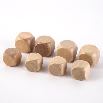 China Contemporary and Contracted Best Selling Well Designed Cube Sieve Wooden Board Game Handicraft Board Game Dice for sale