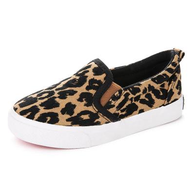 China Breathable Toddlers And Kids Sports Shoes Leopard Printed Comfortable Vulcanized Canvas Shoes Sneakers For Kids Boys Girls for sale