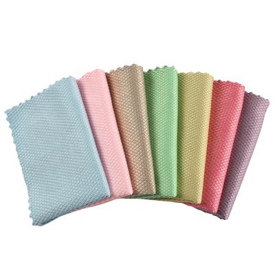 China Viable Drop Shipping Wholesale Microfiber Cleaning Cloth Fish Scale Color Household Towel Absorbent Glass Cloth 25*25cm for sale