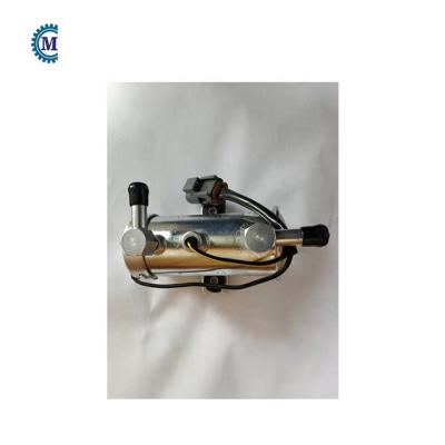 China Excavator KHH11880 KHH11881 KHH11882 CX240B FUEL PUMP for sale