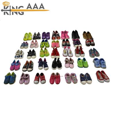 China Shock Absorbing Branded Design Children Shoes Fashion Princess Rubber Kids Girls Sandals and Shoes for sale