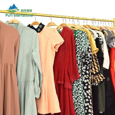 China 2022 import 100% cotton used clothes women dress mixed used clothing ladies cotton dress pure cotton ball for sale