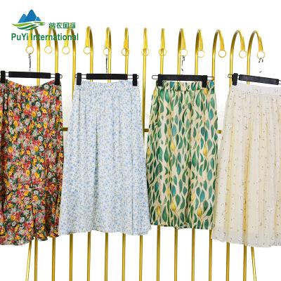 China Wholesale 100% Silk Korean Used Clothes Skirt Line One Used Clothing Bales 100kg Used Clothes UK for sale