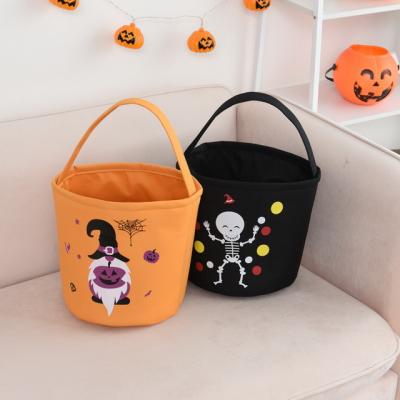 China 2021 Halloween Decoration Candy Bucket New Arrival Amazon Decoration Halloween Treat Candy Bucket Bag for sale