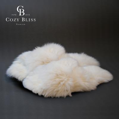 China CUSHIONING Lady Soft Woolen Bliss Sheepskin Fur Slippers Fashion Comfortable Winter Female Slippers Soft Home Shoes for sale