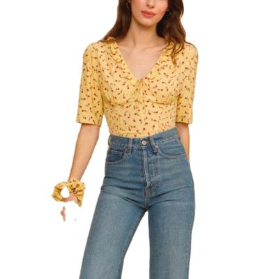 China 2022 New Anti-pilling Floral Printing Edge Design Yellow Short Sleeve Women's V-Neck Top Blouse for sale