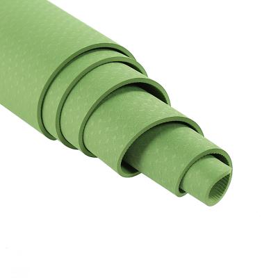 China Eco-friendly TPE+cork wood strip high density exercise yoga mat for Pilates fitness and workout fitness mat for sale