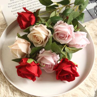 China Red White Velvet Rose Flowers Velvet Rose Dusty Pink Rose Silk Artificial Wedding Decor Wedding Occasion K-008 Plastic Single Stem Wholesale Home Decor Faux for sale