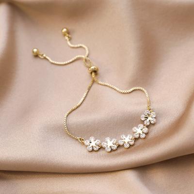 China New Flower Trendy Korean Fashion Bracelet Elegant Women's Simple Jewelry for sale