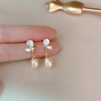 China Fashion Trendy New Arrival Pearl Earrings Water Drop Women Dangle Simple Elegant Pink Cute Butterfly Earrings Jewelry for sale