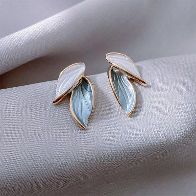 China New Arrival Cute Stud Earrings Fashion Metal Women Beautiful Sweet Simple Leaf Jewelry Summer Classic Earrings Female for sale