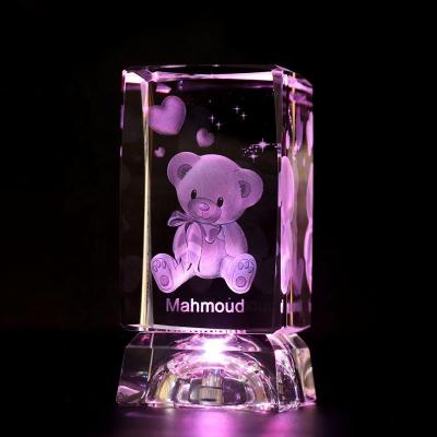 China Europe Custom 3D Laser Engraved Teddy Bear Crystal Glass Cube With Led Light Base For Baby Shower Souvenirs Favors Gifts for sale