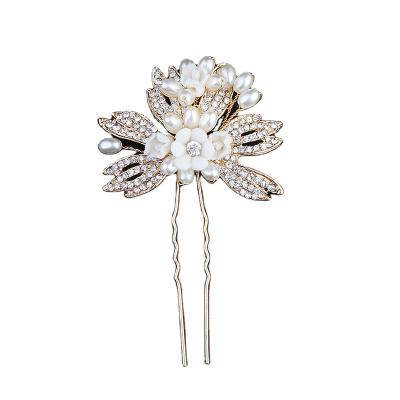 China Handmade Hairpin Wavy Hairpins Hair Pins New Style Diamond Pearl U-shaped Hair Clips For Women Bobby Pin for sale