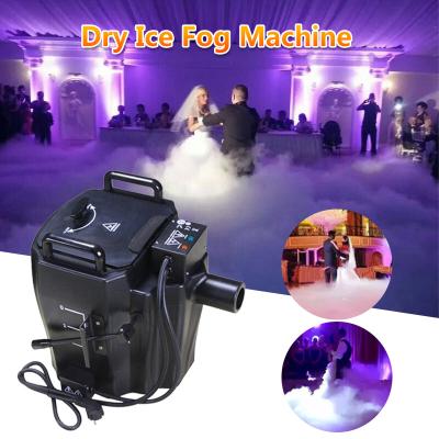 China 3500watts low fog dry ice machine ground fogging machine special effects machine for wedding event stage show with flying case 49x45x47cm for sale