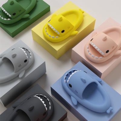 China Unisex Funny Cloudy Anti-Slippery Cloud Shoes Pillow Tiktok Foam Slipper Shark Funny Cloudy Slides for sale