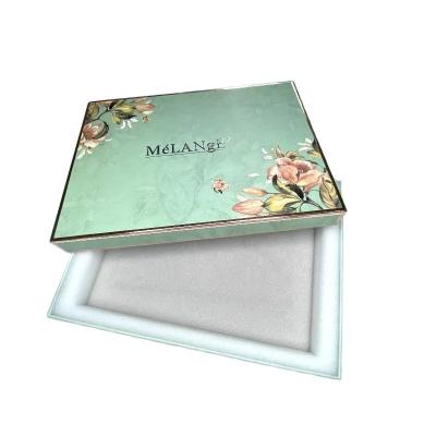 China High Quality Recycled Materials Beautiful Flowers Hand Made Box Customized Cardboard Box Foam Insert Luxury Packaging Gift Box With Lids for sale