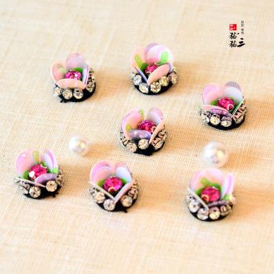 China Handmade Beaded Flower Embroidery GUGUTREE Patches Badges Sequined Appliques For Clothing SK-99 for sale