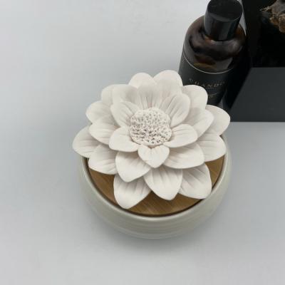 China Chinese Wholesale Incense Decorative White Mounted Porcelain Ceramic Flower Oil Diffuser For Home Fragrance for sale