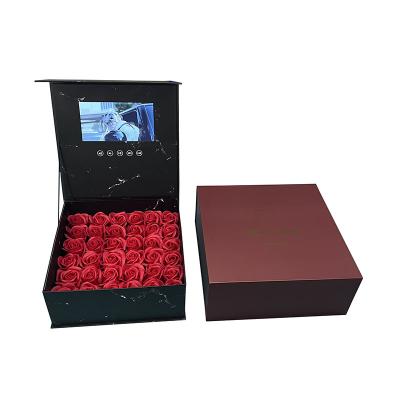 China Europe Video Flower Box 7inch LCD Screen 265*265*110mm Beautiful 36 Screen Box LCD Video Gift Box Black Marble Souvenir Gift soap roses for sale