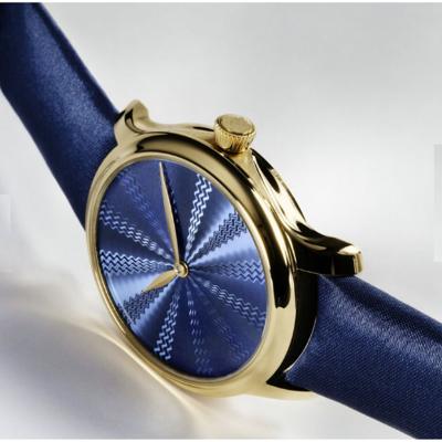 Chine Montre en cuir de quartz, montre analogue d'acier inoxydable de cuir véritable de dames, montre de mode d'OEM à vendre