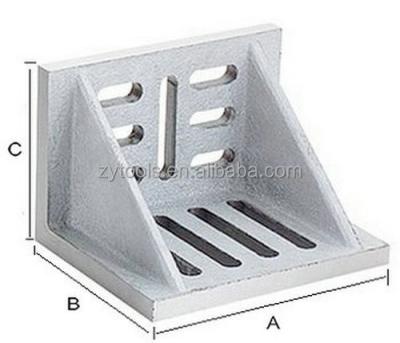 China Webbed Slotted Machined Cast Iron Casting Angle Plate for sale