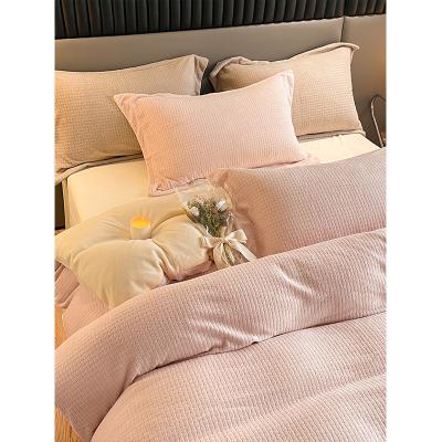 China Nondisposable Luxury High-End Four-Piece Flannel Bed Set Winter Top Series Sets Sheet Comforter Blanket And Pillowcase for sale