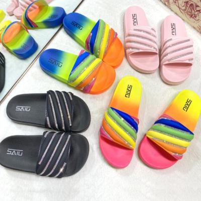 China New Arrival Fashion Women Diamond Rainbow Women's Sandals Wholesale Sandals Flat Women's Shoes Slippers Summer Shoes Sandals for sale