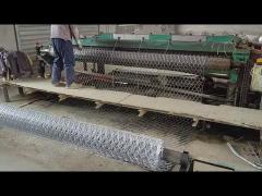 Hot Dipped Galvanized Chain Link Fence for Fence Mesh Roll Length 5m-25m at Best