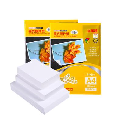 China Fast Dry 8.5 X 11 Inkjet Printers 200gsm Sheet Size 210mm*235mm Glossy Photo Paper for sale