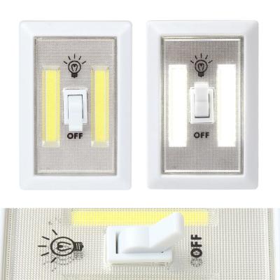 China Easy Installation Mount Anywhere, Portable Outdoor Camping Night Light Switch With Magnetic 4*AAA Battery for sale