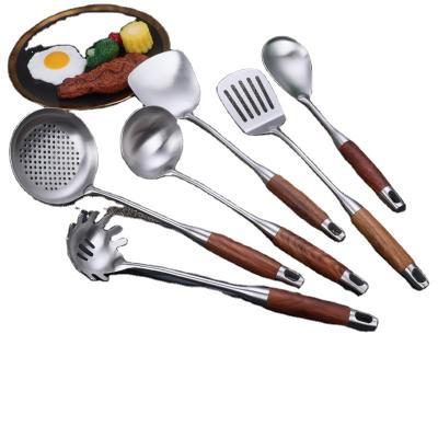 China Sustainable Kitchen Utensils Rosewood Handle Spatula Spoon Colander Set Shovel 304 Stainless Steel Cookware for sale